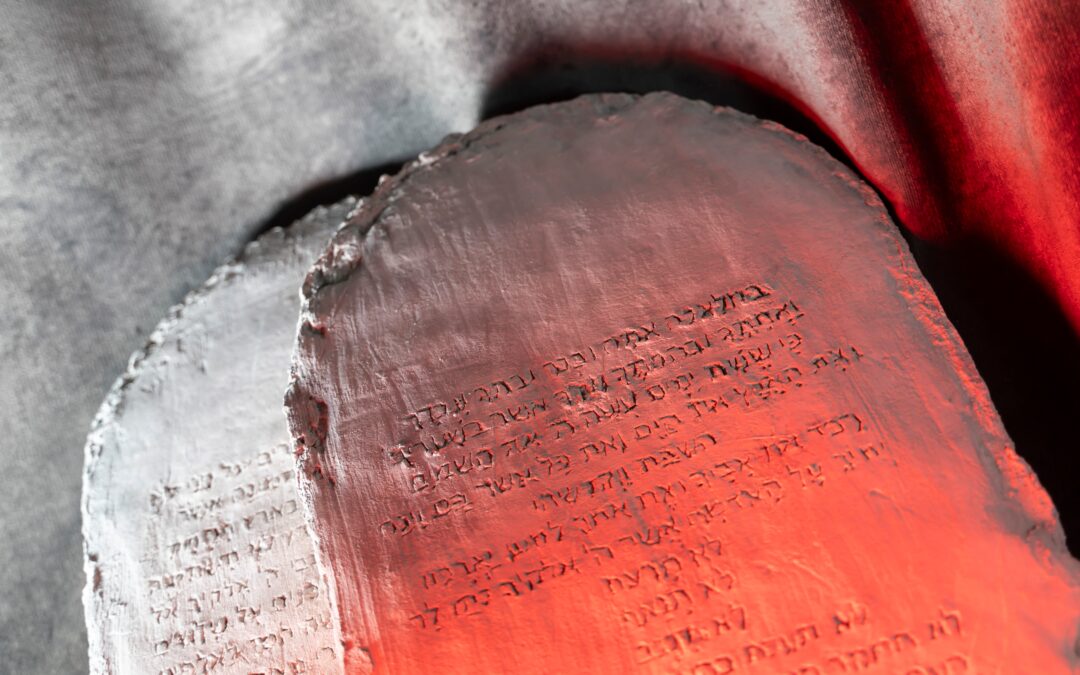 Texas Ten Commandments Law Halted: Double Standards in America’s Classrooms
