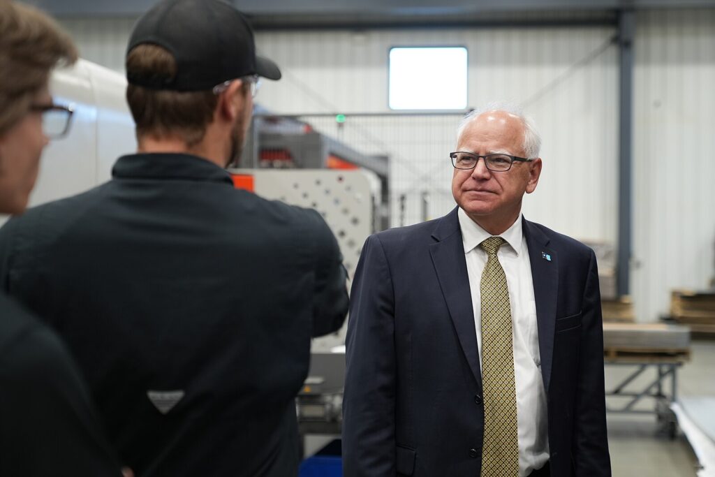 Minnesota Erupts as Walz Hit With $1B Fraud Accusation